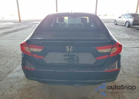 2019 Honda Accord Lx z USA, uszkodzony, nr VIN 1HGCV1F15KA018173